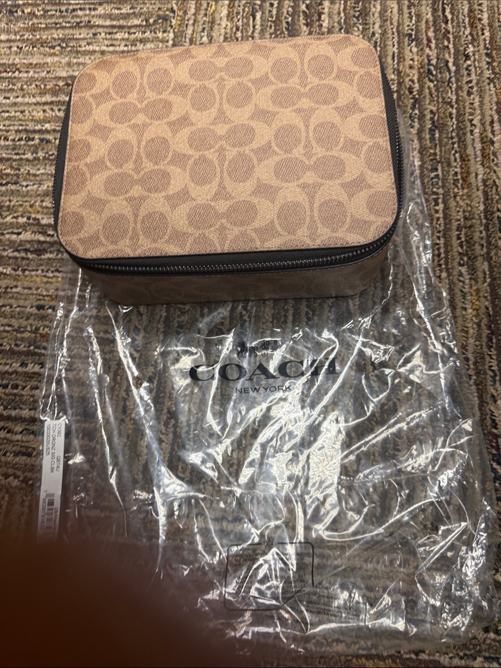 Coach Outlet Men's Tech Organizer In Colorblock Signature Canvas - Picture 5 of 5